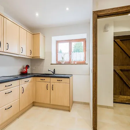 In With Garden, Cleaning Included Holiday home *