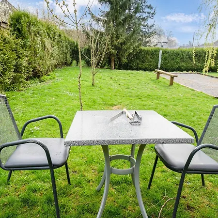 Сasa de vacaciones Cozy With Garden, Cleaning Included